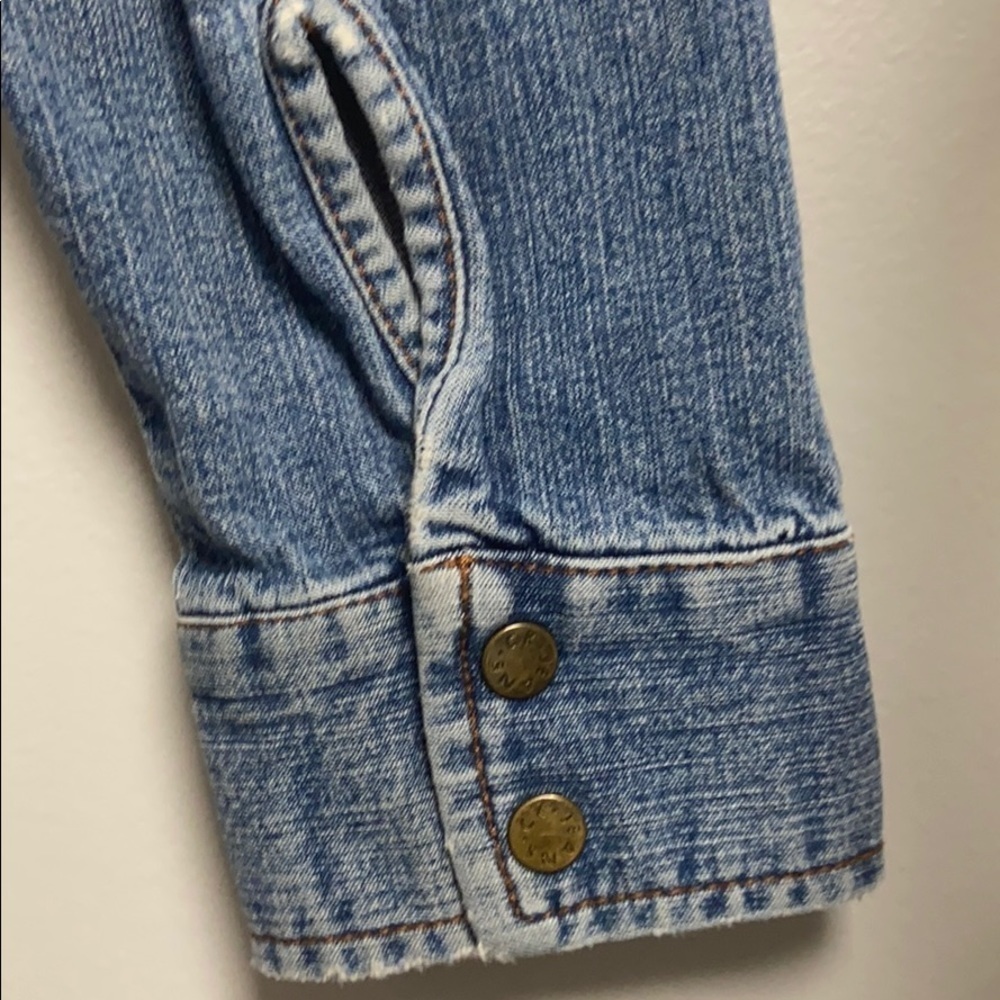 Calvin Klein (CK) Denim Shirt Women's' S/P Snap - Picture 8 of 9